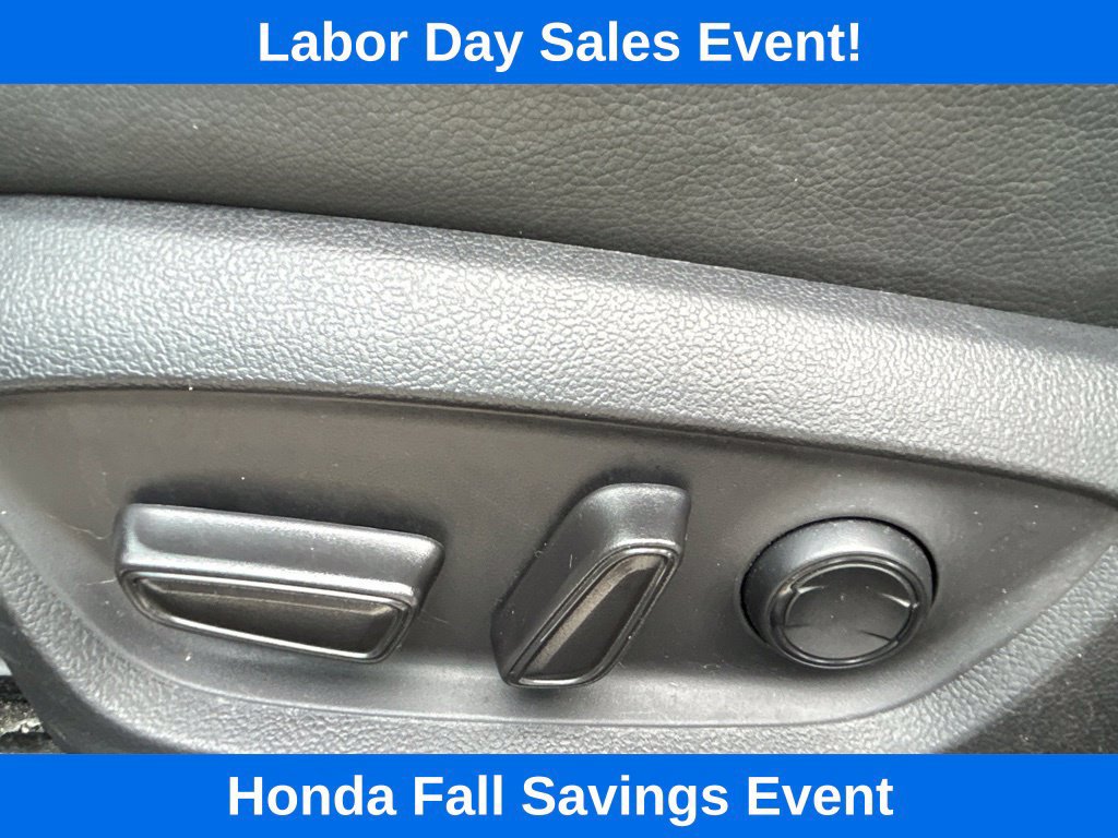 Used 2022 Toyota Camry SE FWD image 18