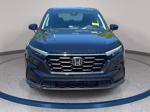 Used 2023 Honda CR-V LX image 2