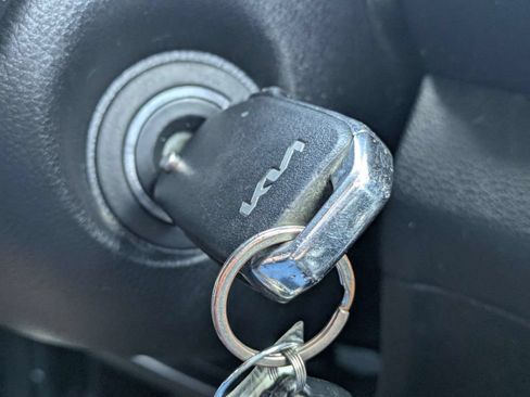 Used 2022 Kia Soul LX FWD image 31