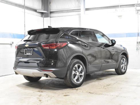 Used 2025 Chevrolet Blazer LT AWD/4WD image 26