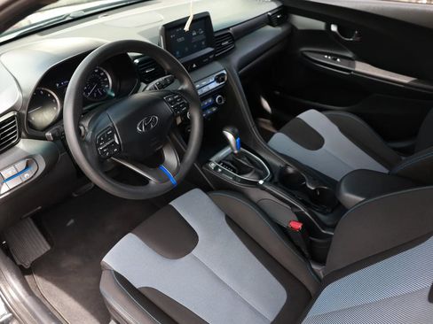 Used 2019 Hyundai Veloster 2.0 FWD image 18