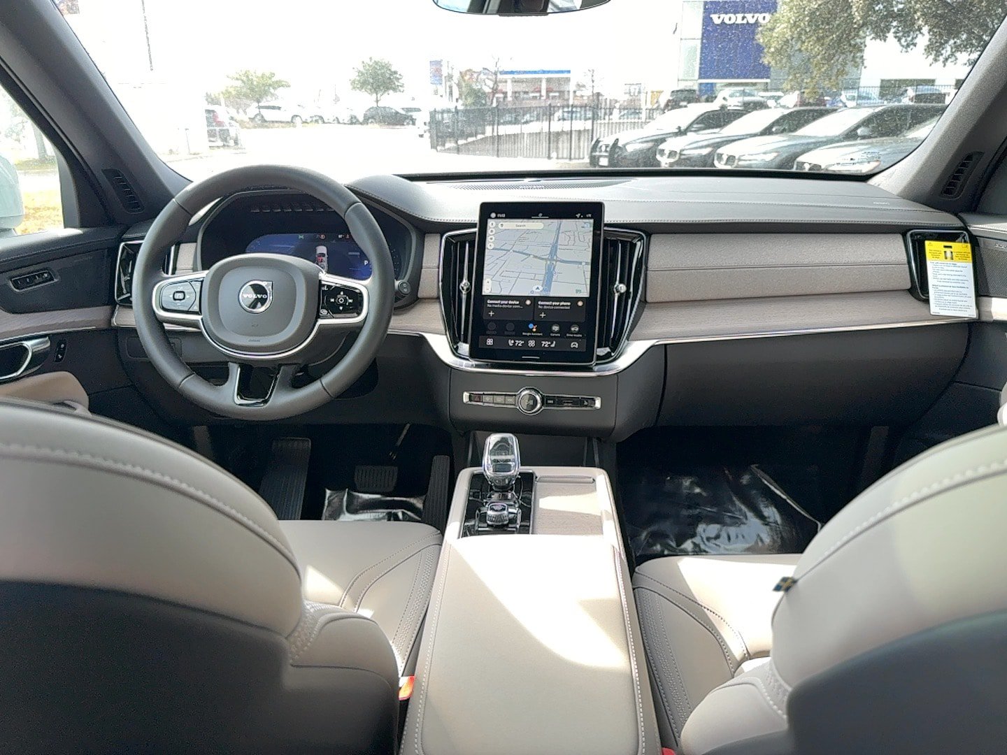 New 2026 Volvo XC90 T8 Plus w/ Protection Package AWD/4WD image 16