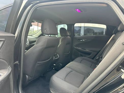 Used 2016 Chevrolet Malibu LT FWD image 11