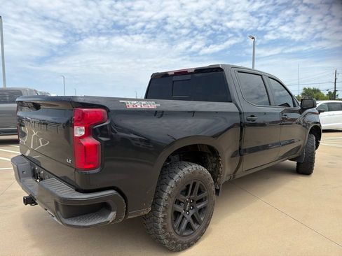 Used 2025 Chevrolet Silverado 1500 LT Trail Boss w/ Convenience Package II AWD/4WD image 4