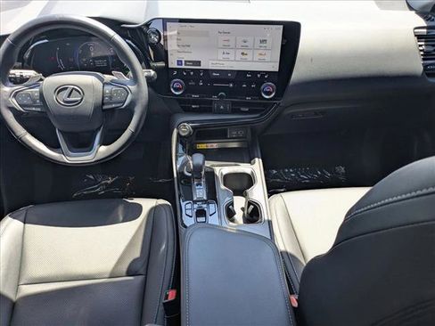 Used 2025 Lexus NX 350h AWD w/ Accessory Package (Z2) image 17