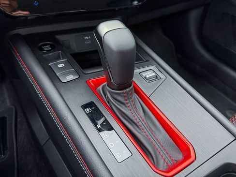 New 2026 Nissan Kicks SR w/ Cold Weather Package image 14