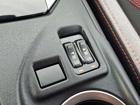 Used 2020 Subaru Impreza 2.0i Sport image 24