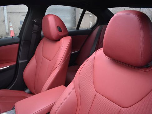 Used 2024 BMW 330i xDrive 330i xDrive w/ M Sport Package image 10