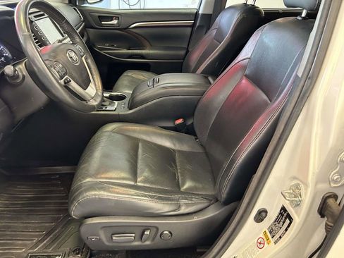 Used 2015 Toyota Highlander Limited AWD/4WD image 19