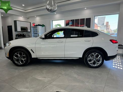 Used 2025 BMW X4 xDrive30i w/ Premium Package image 5