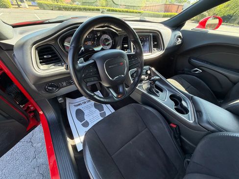Used 2018 Dodge Challenger T/A image 18