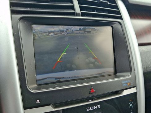 Used 2013 Ford Edge Limited AWD/4WD image 18