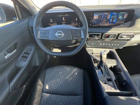 New 2026 Nissan Sentra SV w/ SV Convenience Package FWD image 11