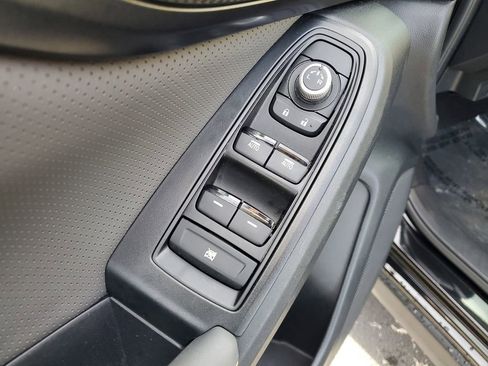 Used 2021 Subaru Crosstrek 2.5i Sport w/ Moonroof Package image 25