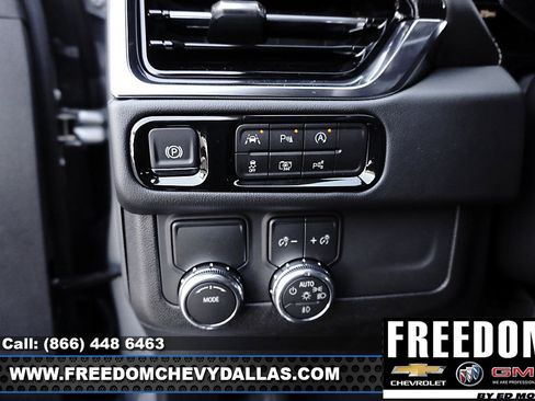 New 2026 GMC Yukon Elevation image 27