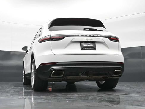 Used 2021 Porsche Cayenne AWD/4WD image 37