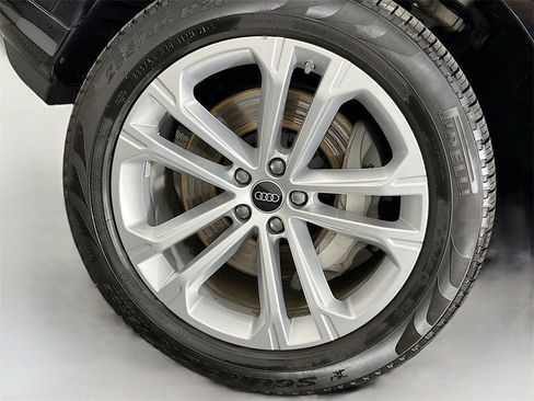 Used 2025 Audi Q7 3.0T Premium Plus image 32