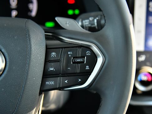 Used 2024 Lexus RZ 300e Premium image 34