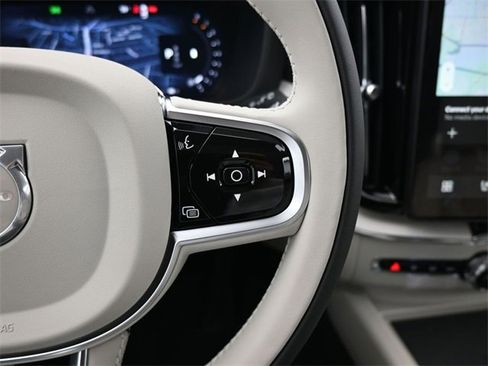 New 2026 Volvo XC60 B5 Ultra w/ Protection Package Premier image 26