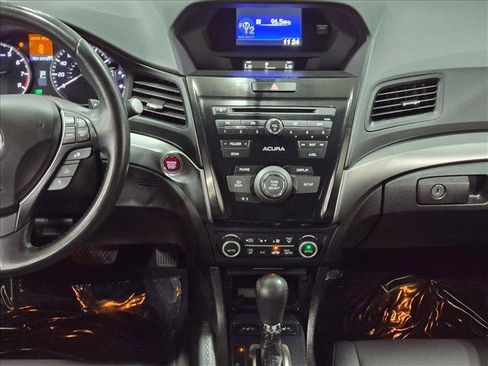 Used 2018 Acura ILX w/ AcuraWatch Plus Package FWD image 14