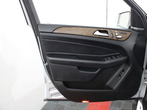 Used 2017 Mercedes-Benz GLS 450 4MATIC w/ Premium Package image 16