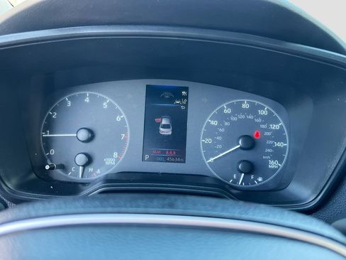 Used 2024 Toyota Corolla SE w/ SE Premium Package FWD image 12