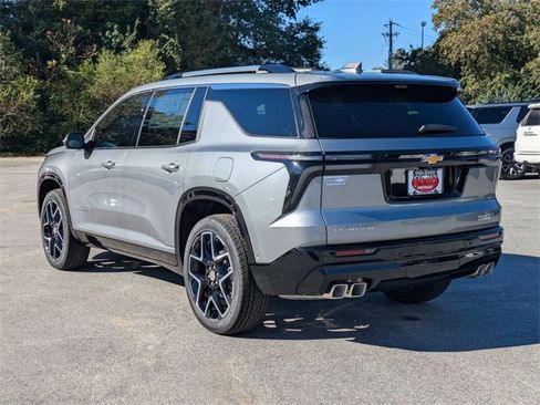 New 2026 Chevrolet Traverse High Country image 4