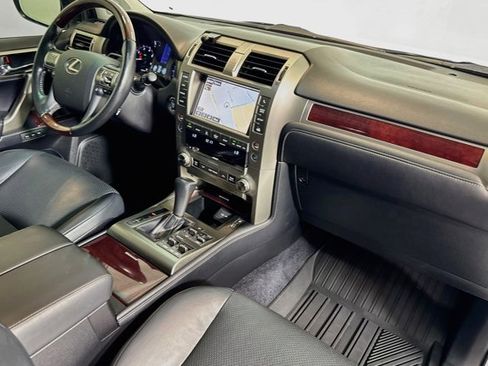 Used 2016 Lexus GX 460 Luxury AWD/4WD image 28