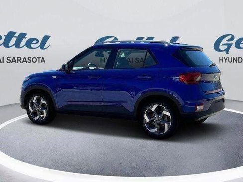 Certified 2025 Hyundai Venue SEL image 4