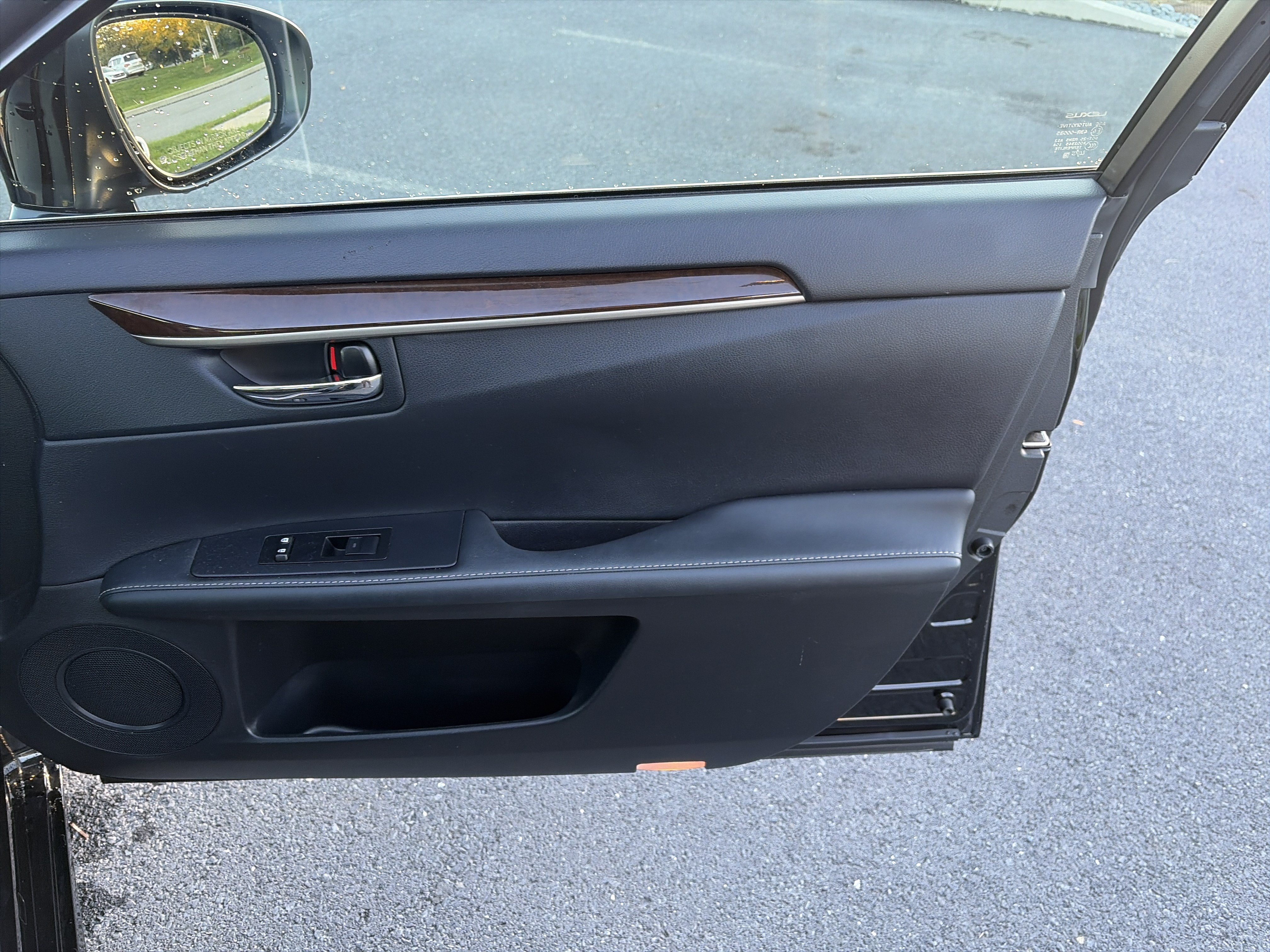 Used 2014 Lexus ES 350 w/ Luxury Package FWD image 24