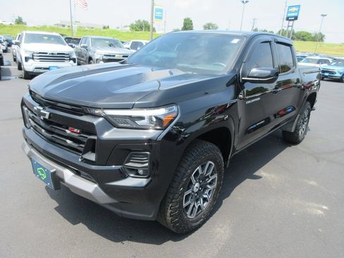 Certified 2023 Chevrolet Colorado Z71 w/ Z71 Convenience Package 2 AWD/4WD image 1