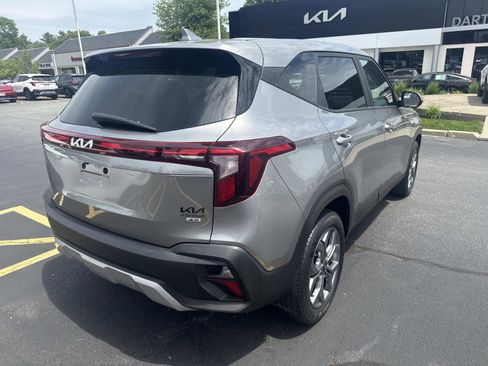 Used 2024 Kia Seltos LX AWD/4WD image 8