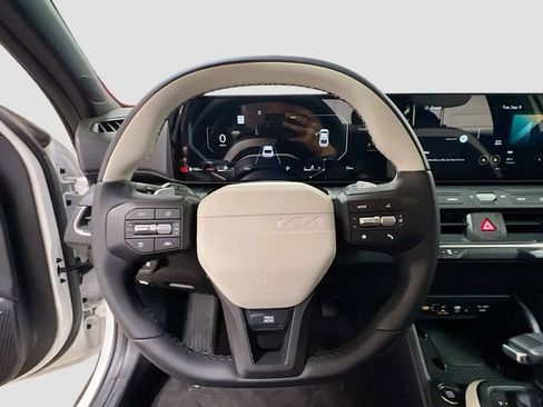 New 2025 Kia K4 GT-Line w/ GT-Line Premium Package image 11