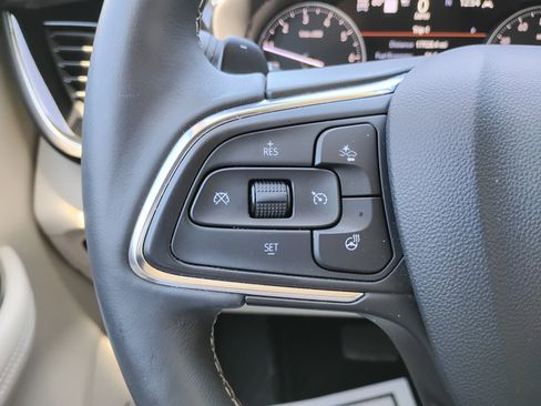 Used 2023 Buick Envision Avenir AWD/4WD image 10