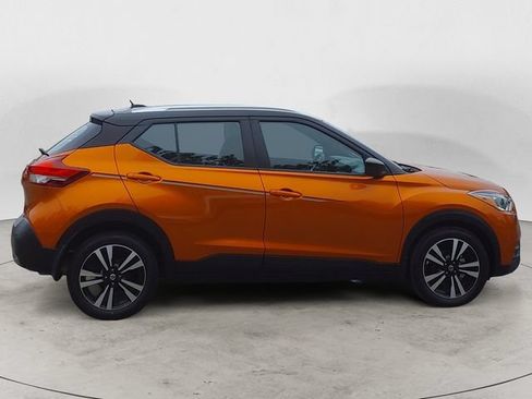 Used 2020 Nissan Kicks SV FWD image 6