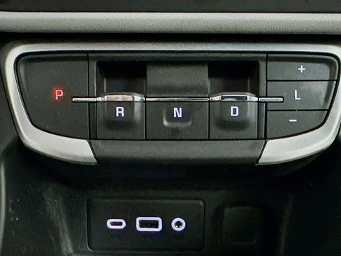 Used 2022 GMC Terrain SLE w/ Driver Convenience Package AWD/4WD image 18
