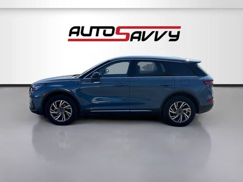 Used 2025 Lincoln Corsair FWD image 4