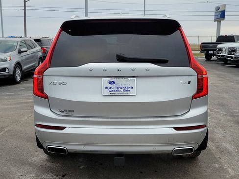 Used 2020 Volvo XC90 T6 Momentum image 5