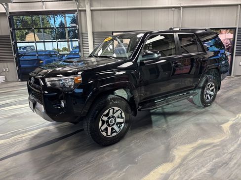 Used 2019 Toyota 4Runner TRD Off-Road Premium image 39