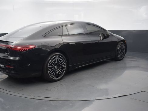 Used 2022 Mercedes-Benz EQS 580 4MATIC Sedan image 6