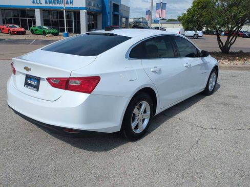 Used 2022 Chevrolet Malibu LS FWD image 8
