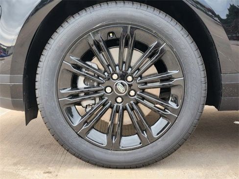 New 2024 Land Rover Range Rover Evoque S image 10