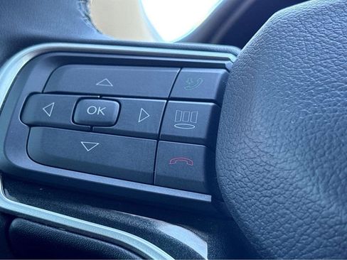 Used 2024 Jeep Wagoneer 4WD w/ Premium Group I image 16