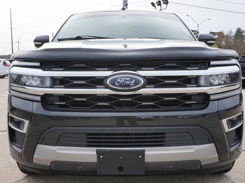 Used 2022 Ford Expedition Max Limited image 9