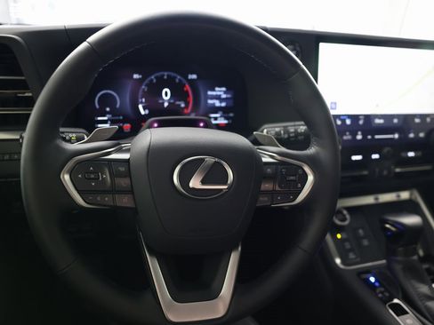 Used 2025 Lexus GX 550 image 21