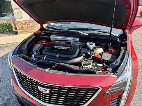 Used 2019 Cadillac XT4 Luxury FWD image 19