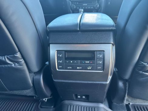 Used 2023 Lexus GX 460 Premium w/ Premium Package image 43