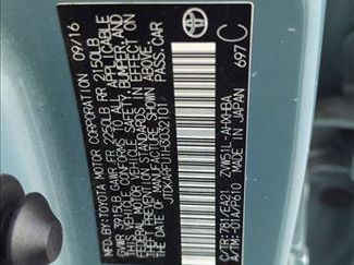 Used 2017 Toyota Prius Three Touring w/ Carpet Mat Package FWD video 2