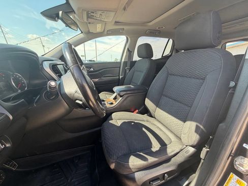 Used 2018 GMC Acadia SLE FWD image 13