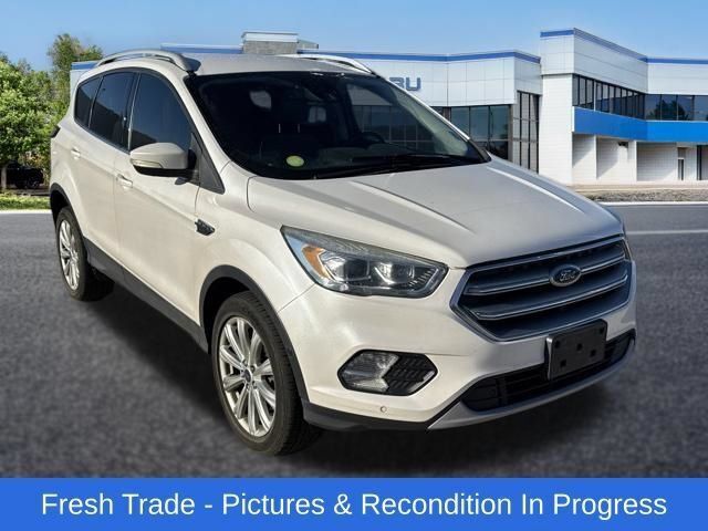 Used 2017 Ford Escape Titanium w/ Equipment Group 301A AWD/4WD image 7